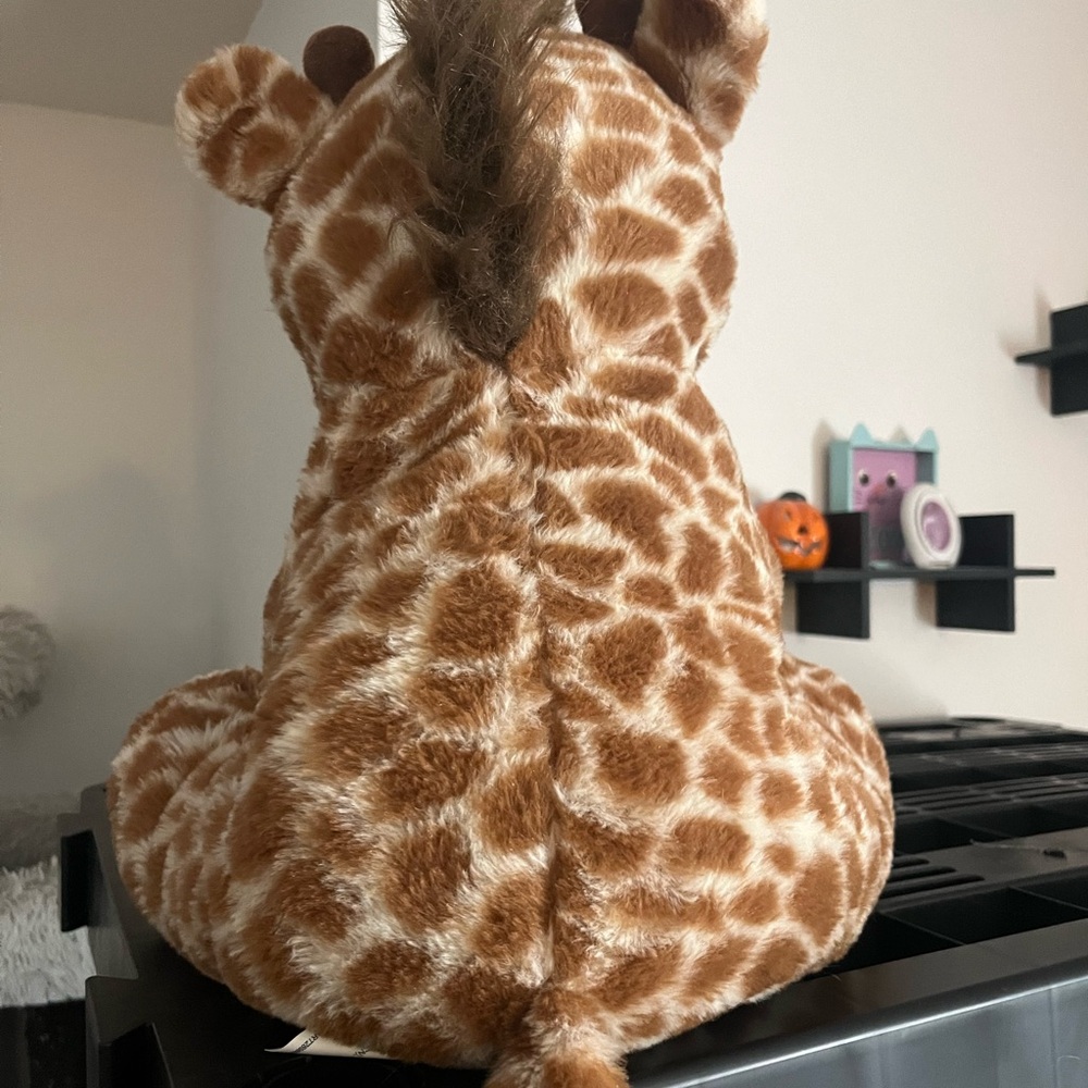 Stuffed Giraffe - Picture 2 of 2